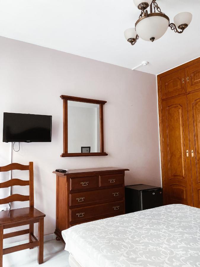 Hotel Cafe La Morena Fuengirola Extérieur photo
