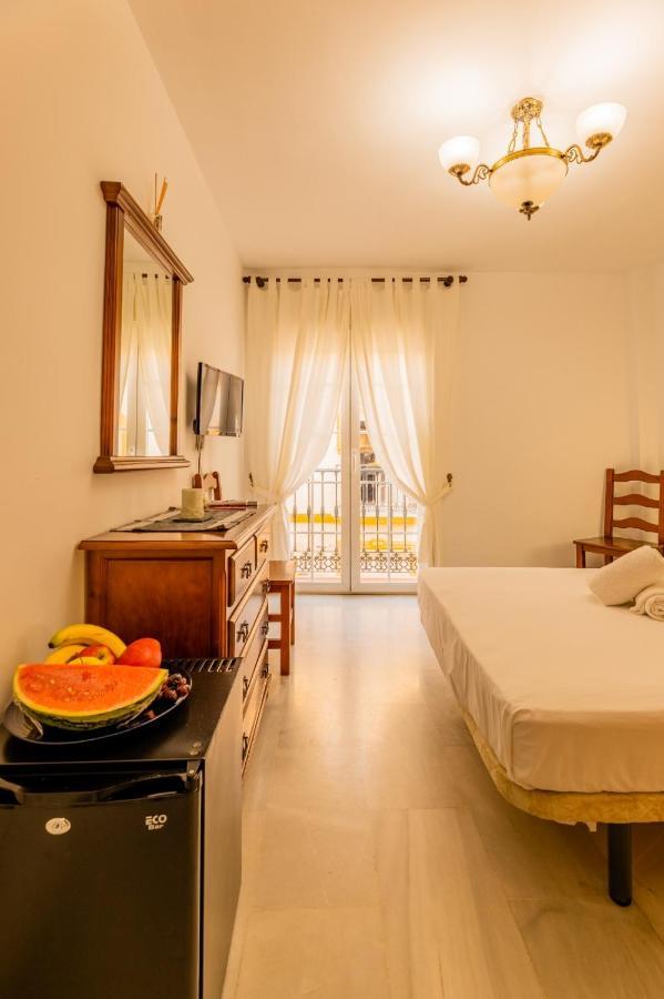 Hotel Cafe La Morena Fuengirola Extérieur photo