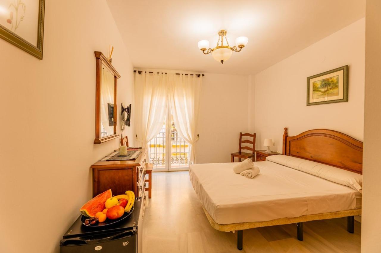 Hotel Cafe La Morena Fuengirola Extérieur photo