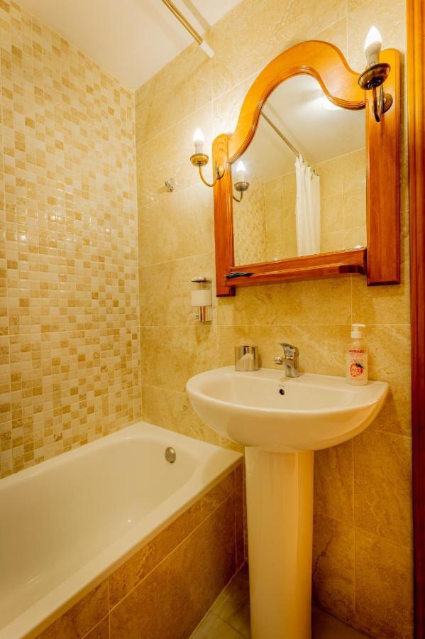 Hotel Cafe La Morena Fuengirola Extérieur photo